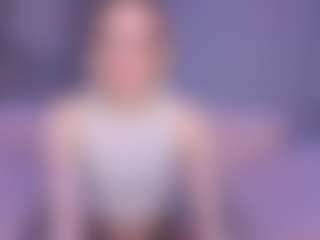 Live cam show with kittywell22 - Small Tits on livesexfox.com