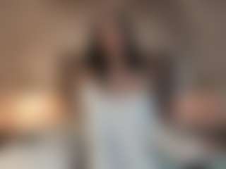 Live cam show with Vanessa - Skinny on slutload