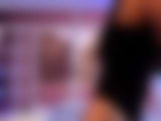 Live cam show with Vanessa - Amateur on Mixed Magazine Live
