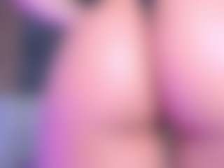 Live cam show with mia-scot - Twerk on Mixed Magazine Live