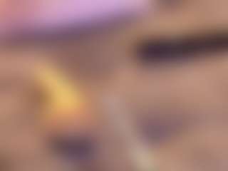 Brunette-Candy's Live Sex Cam Show