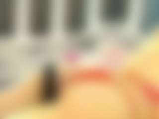 Brunette-Candy's Live Sex Cam Show
