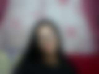 Live cam show with EvaClarkk - Average on Dolls Live