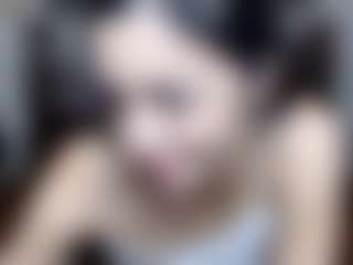 Live cam show with EvaClarkk - Average on Cam Slut