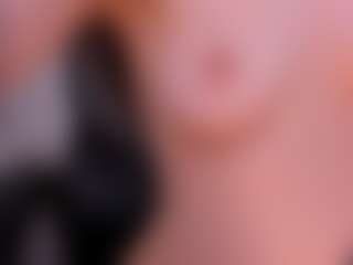 IsabellaMoretti's Live Sex Cam Show