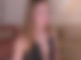 IsabellaMoretti's Live Sex Cam Show