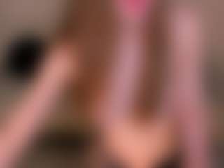IsabellaMoretti's Live Sex Cam Show