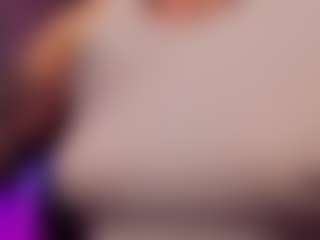 Live cam show with Amy - Massage on Camsoda Late Night
