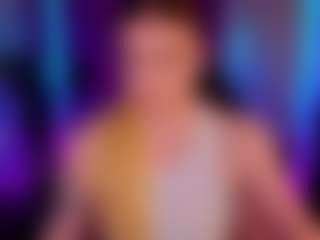 Live cam show with Amy - Public on madthumbs