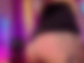 Live cam show with Amy - Mistress on Dolls Live