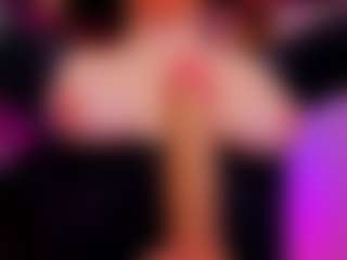 Live cam show with Amy - Teen (18+) on CamClone