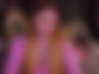 Live cam show with Amy - Ride on StripNow