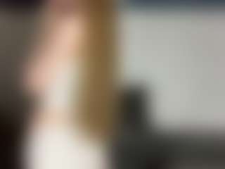 Live cam show with Rose - Blonde Hair Small Tits on sexylive.show