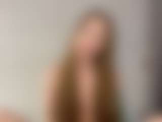 Live cam show with Rose - Ass Bouncing on livesuperchat.net