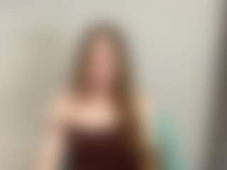 Live cam show with Rose - Athletic on madthumbs