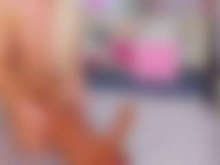 Live cam show with mishapallmer - Blonde Hair on intimatelivegirls.com