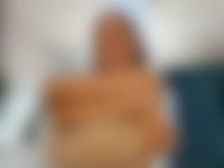SeraNovelli's Live Sex Cam Show