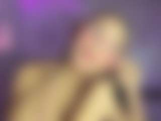 emmie-bunny's Live Sex Cam Show