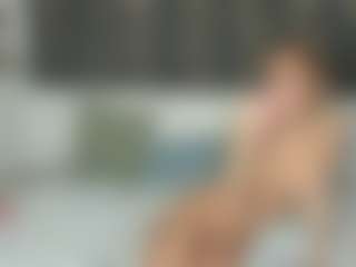 Live cam show with HarleyDreamy - Double Penetration on Camsoda