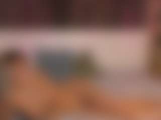 Live cam show with HarleyDreamy - Petite on mypornchat.com