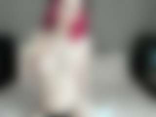 Live cam show with Tori - Hippie on StripNow