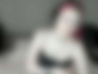 Live cam show with Tori - Teasing on Camsoda