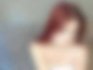 Live cam show with Tori - Hippie on milfzrlive.com