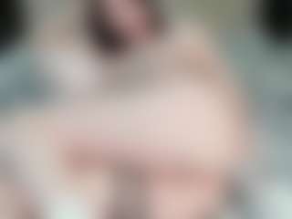 Live cam show with Tori - Nipple Piercings on Camsoda