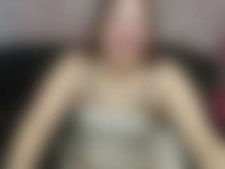 Show de cámara en vivo con Oliviia-Ch - Mature en Camsoda