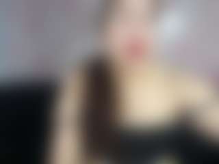 Live cam show with Oliviia-Ch - Mature on CamClone