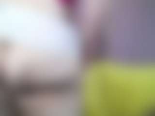 Show de câmera ao vivo com Oliviia-Ch - Facial no Camsoda