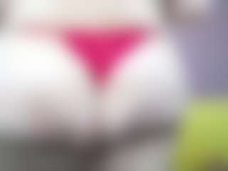 Live cam show with Oliviia-Ch - Public Red Hair on https://playwithruby.com