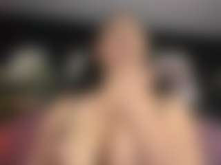 Scarlet's Live Sex Cam Show