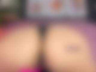 Scarlet's Live Sex Cam Show