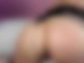 Scarlet's Live Sex Cam Show