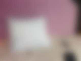 Live cam show with Scarlet - Dildo on Milfs Live