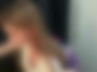 Live cam show with Elizabeth - Striptease on PervPlay.com