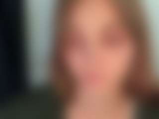 Live cam show with Elizabeth - Doggy on liverealitysex.com