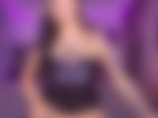 Live cam show with TamaraGyal - Tease on Camsoda