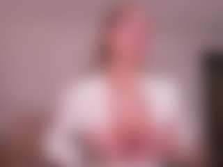Live cam show with LEXIE WAYNE - Saliva on xDating