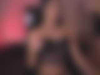 Live cam show with andreamagic - Brown Eyes on CamwithHer