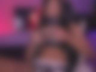 Live cam show with andreamagic - Smoking on dropp.cam