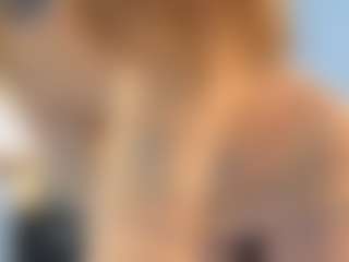 Live cam show with CathrynChladek - Middle Aged on Instabang