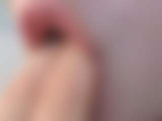 Live cam show with CathrynChladek - Middle Aged on Instabang