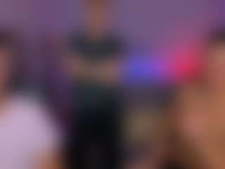 Live cam show with emmanuel-shine - Colombia on Stripli.com