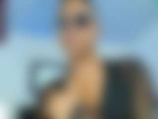 Show in cam erotica live di hotboyluxeet