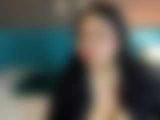 LunnaMoretti's Live Sex Cam Show