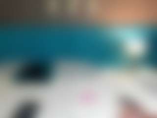Live cam show with LunnaMoretti - Shower on Camsoda