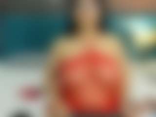 Live cam show with LunnaMoretti - Facial on Camsoda