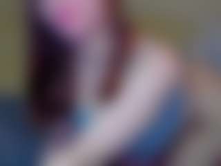 Live cam show with MichelleSexyDoll - Ass To Mouth on live18s.com